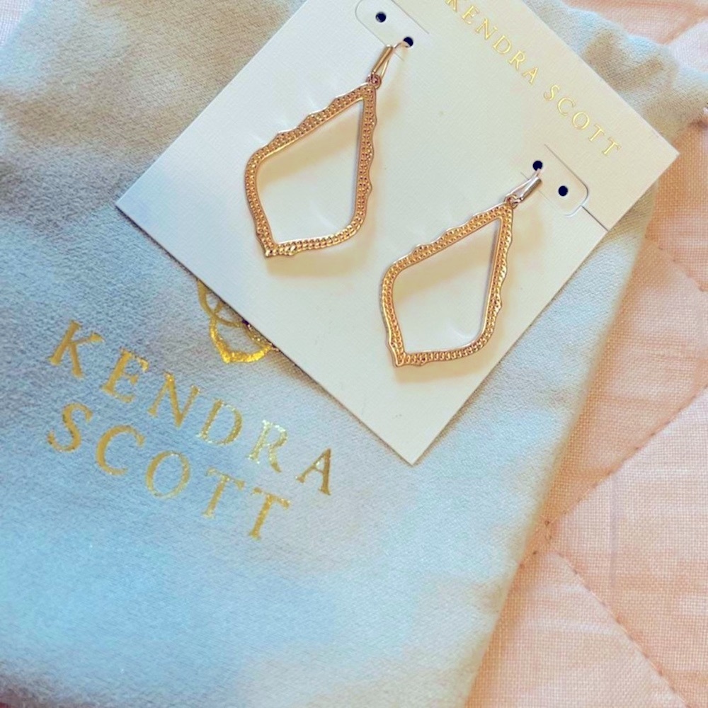 Kendra Scott Sophia Drop Earrings In Rose Gold